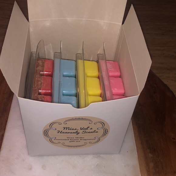 Hand Crafted 4 Pack Wax Melts Gift Set by Miss.Val’s Heavenly Scents - Picture 6 of 6
